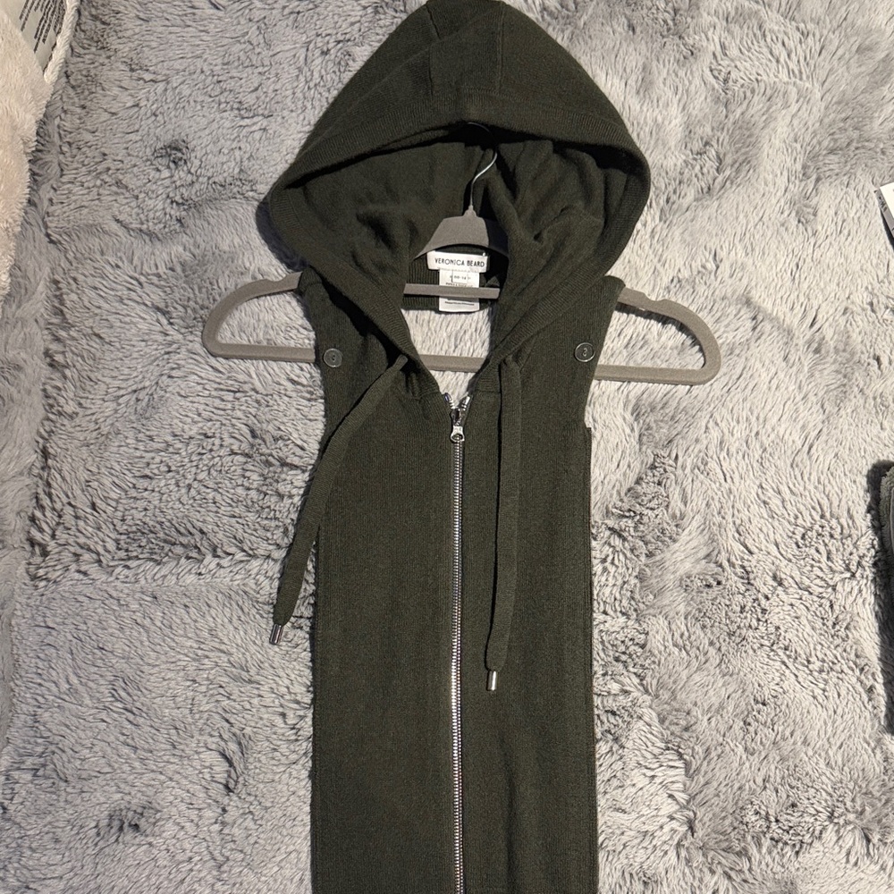 VB wool/cashmere Olive Green Dickey